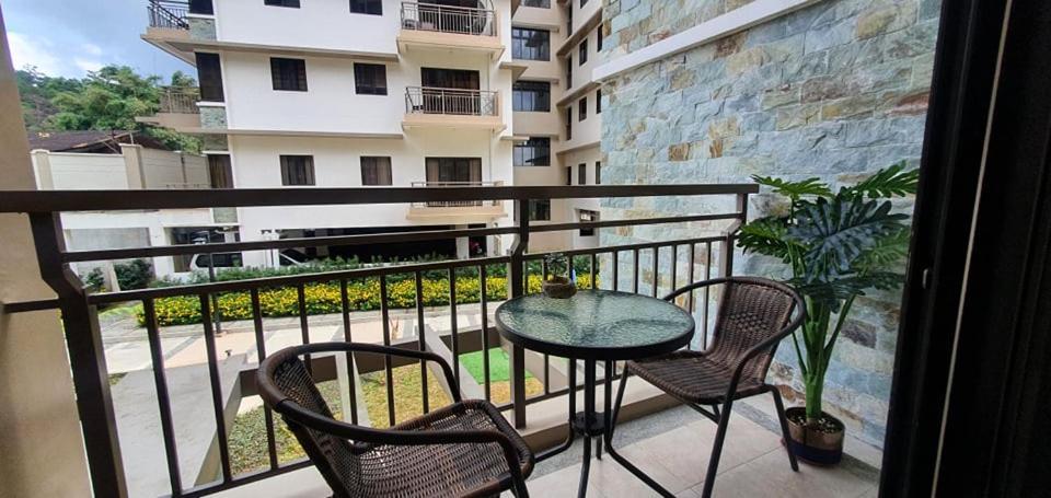 Jcga Apartments At Bristle Ridge Condominium Near Botanical Garden And The Mansion باغيو المظهر الخارجي الصورة